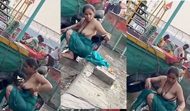 Tamil Village Bhabhi Bathing In Outdoor Secretly Record