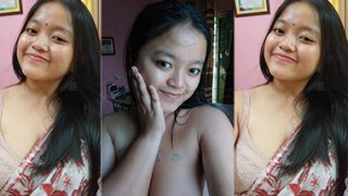 Desi North East Nagaland Girl Showing Boobs & Hot Pussy